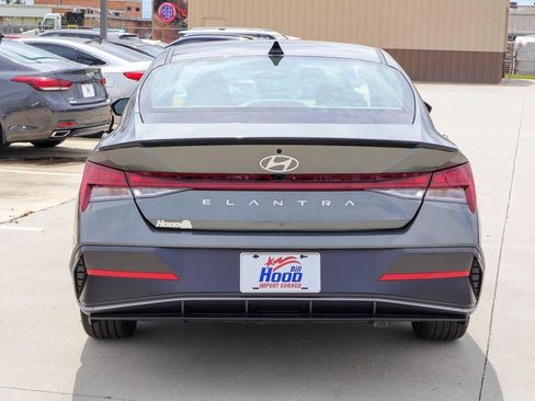 New 2026 Hyundai Elantra SEL Sport FWD image 29