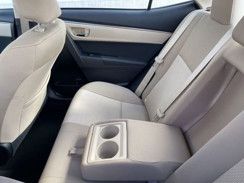 Used 2016 Toyota Corolla LE image 28