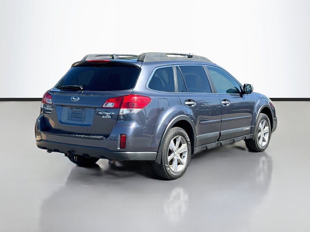 Used 2014 Subaru Outback 3.6R Limited AWD/4WD image 8