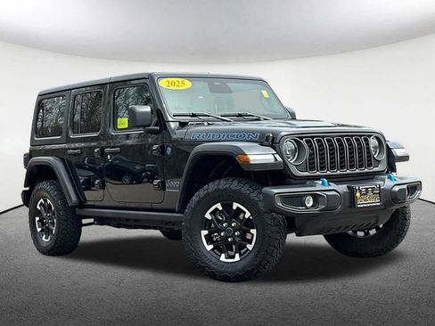 Used 2025 Jeep Wrangler Unlimited Rubicon 4xe w/ Convenience Group AWD/4WD image 2