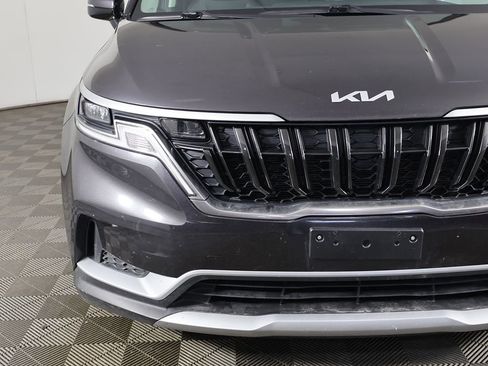 Used 2024 Kia Carnival LX FWD image 12