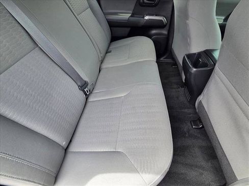 Certified 2018 Toyota Tacoma SR5 RWD image 18