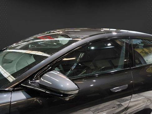 Used 2024 Lucid Air Touring AWD/4WD image 10