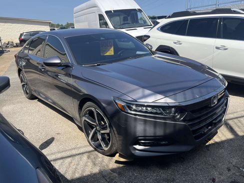 Used 2020 Honda Accord Sport image 3