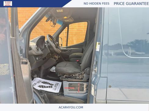Used 2019 Mercedes-Benz Sprinter 170 image 14