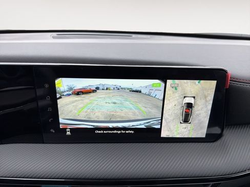 Used 2025 Nissan Kicks SR FWD image 21