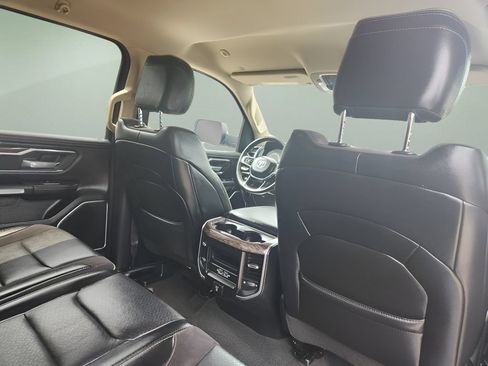 Used 2020 RAM 1500 Laramie AWD/4WD image 12