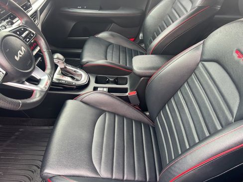Used 2023 Kia Forte GT w/ GT2 Package image 14