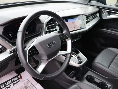 Used 2022 Audi Q4 e-tron Premium Plus AWD/4WD image 9
