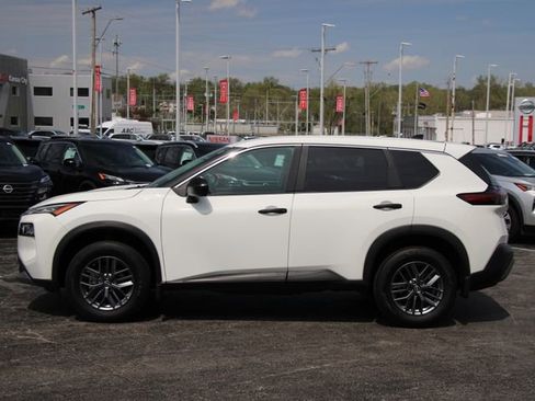 Certified 2023 Nissan Rogue S AWD/4WD image 2