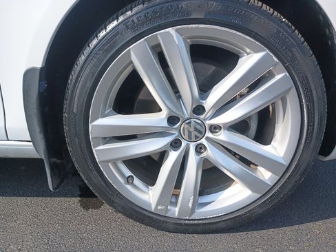 Used 2014 Volkswagen Eos Executive image 27