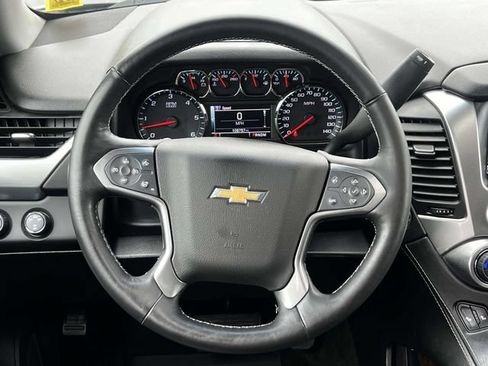 Used 2015 Chevrolet Suburban LT w/ Luxury Package AWD/4WD image 17