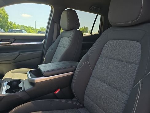 Used 2025 GMC Terrain Elevation FWD image 19