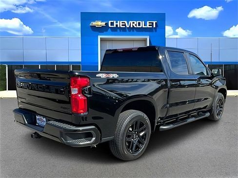 Used 2023 Chevrolet Silverado 1500 RST w/ Protection Package image 3