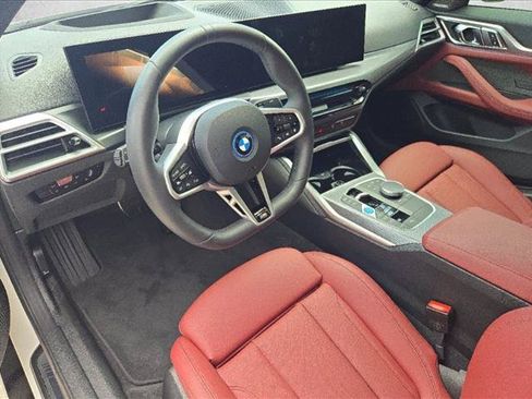 Used 2025 BMW i4 xDrive40i w/ M Sport Package AWD/4WD image 9