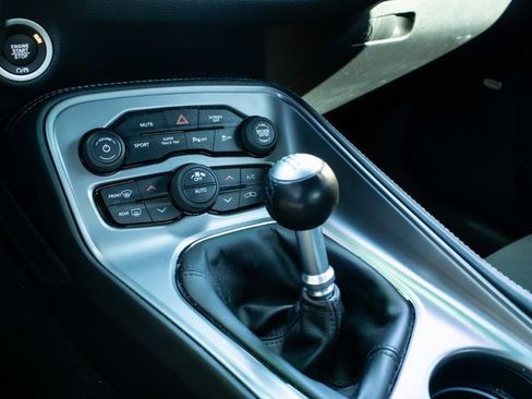 Used 2023 Dodge Challenger R/T w/ Blacktop Package image 17