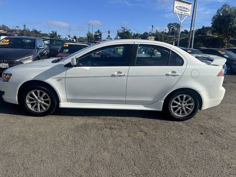 Used 2011 Mitsubishi Lancer ES FWD image 9