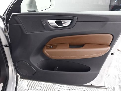 Used 2023 Volvo XC60 T8 Plus AWD/4WD image 18