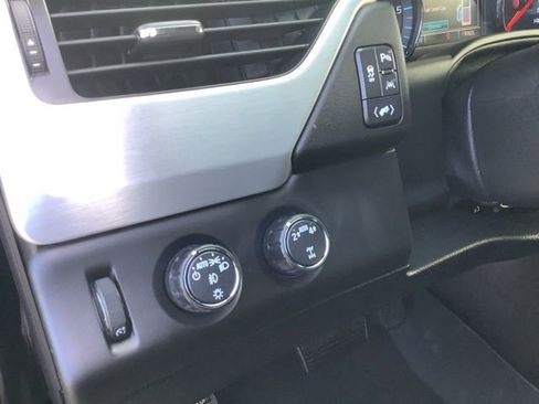 Used 2019 GMC Yukon SLT w/ Graphite Edition image 27