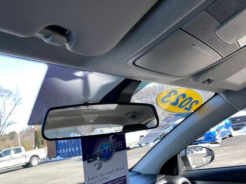 Used 2023 Kia Forte LXS w/ LXS Technology Package image 18