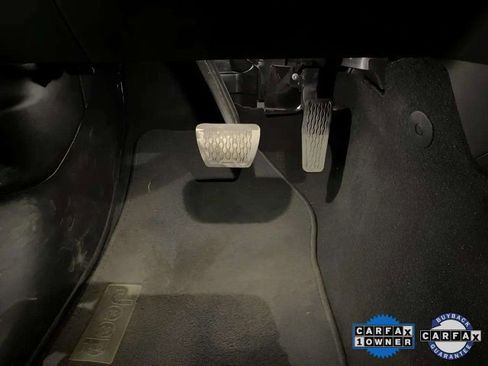 Used 2025 Jeep Wrangler Unlimited Sahara w/ Safety Group image 26