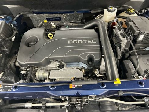 Used 2022 Chevrolet Equinox LT image 24