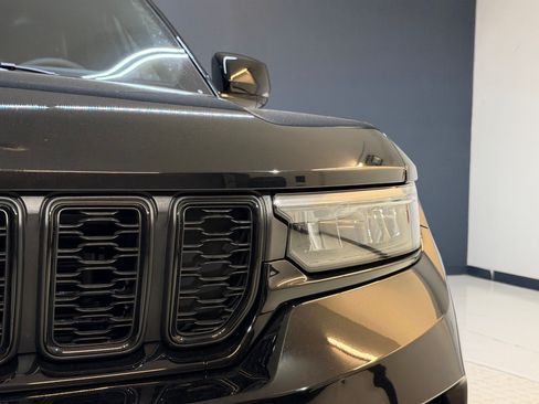 Used 2023 Jeep Grand Cherokee Altitude AWD/4WD image 26