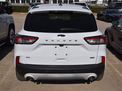 Used 2020 Ford Escape SE Sport image 6