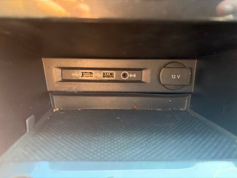 Used 2019 Volkswagen Tiguan S FWD image 20