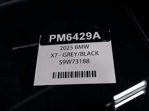 Used 2025 BMW X7 xDrive40i w/ Executive Package image 40