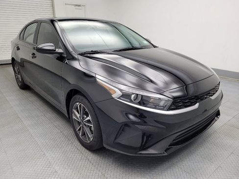 Used 2023 Kia Forte LXS image 13