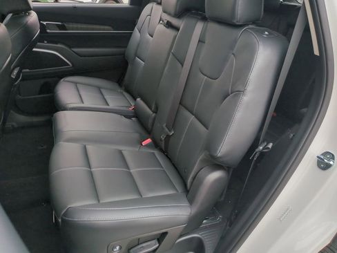New 2025 Kia Telluride EX image 32