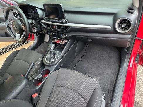 Used 2019 Kia Forte LXS image 24