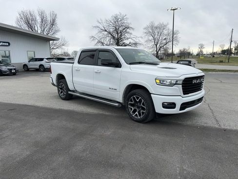 Used 2025 RAM 1500 Laramie w/ Sport Appearance Package image 4