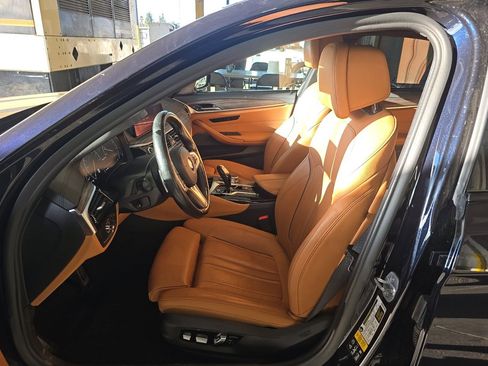 Used 2019 BMW M550i xDrive AWD/4WD image 7