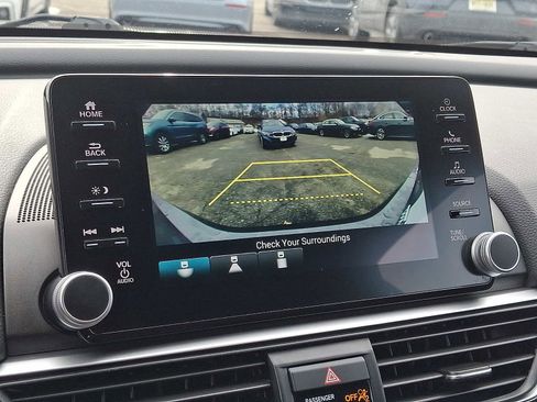 Used 2019 Honda Accord Sport image 18