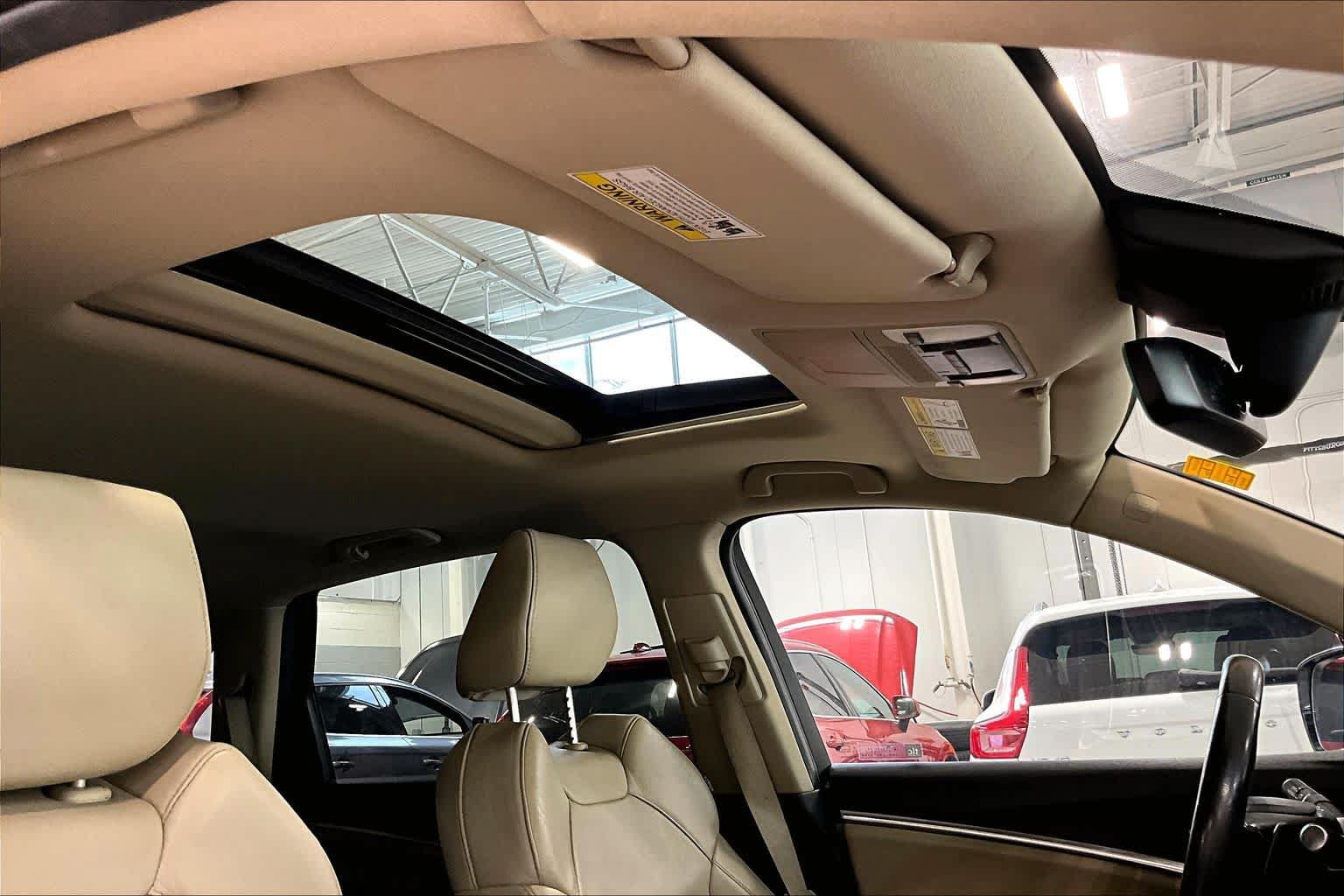 Used 2017 Acura MDX SH-AWD image 14