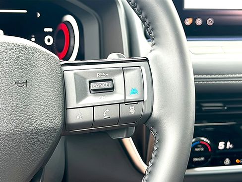New 2026 Nissan Rogue Platinum AWD/4WD image 18