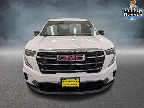Used 2025 GMC Acadia Elevation w/ LPO, All-Weather Package AWD/4WD image 2