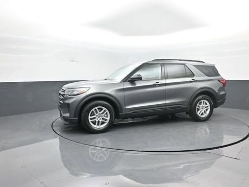 New 2026 Ford Explorer Active image 4