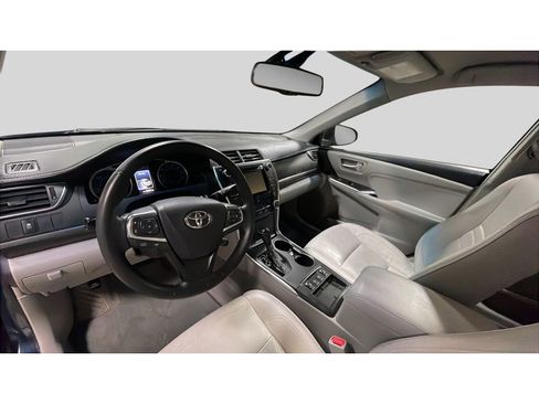 Used 2016 Toyota Camry XLE image 10