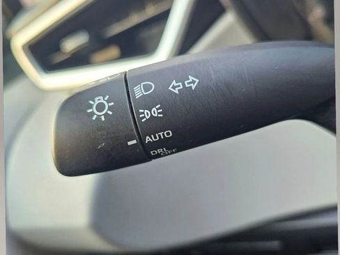 Used 2023 Toyota Corolla LE FWD image 17