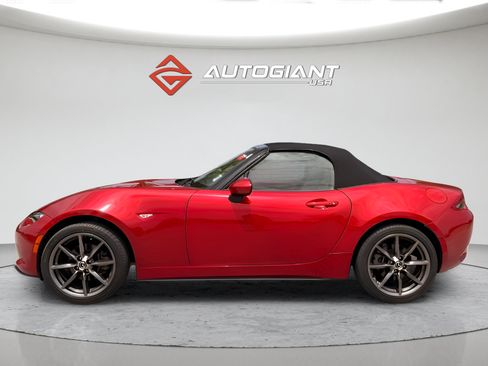 Used 2017 MAZDA MX-5 Miata Grand Touring RWD image 14