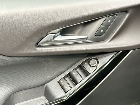 New 2026 Chevrolet Equinox LT w/ Convenience Package II image 21