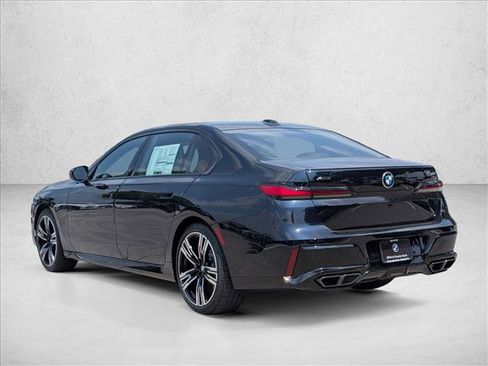 New 2026 BMW 760i xDrive AWD/4WD image 8