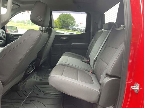 Used 2019 Chevrolet Silverado 1500 Custom Trail Boss w/ Custom Convenience Package AWD/4WD image 11