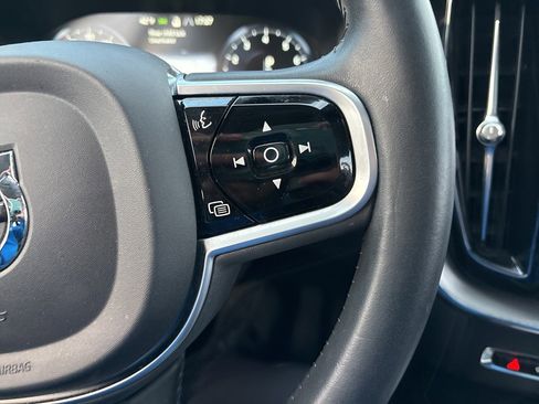 Used 2019 Volvo XC60 T6 Inscription image 25