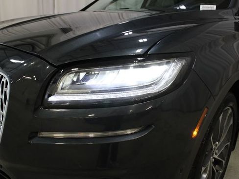 Used 2023 Lincoln Nautilus Reserve AWD/4WD image 36