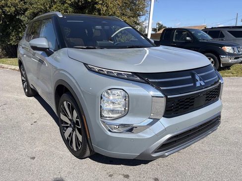 New 2026 Mitsubishi Outlander SEL image 7