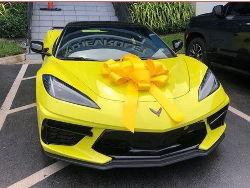 Used 2023 Chevrolet Corvette Stingray Convertible w/ Z51 Performance Package RWD image 1
